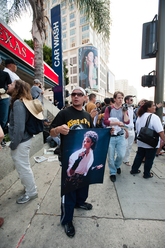 michael-jackson-memorial-023